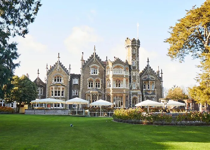 Delta Hotels by Marriott Heathrow Windsor Reviews: The Ultimate Accommodation Experience in Windsor