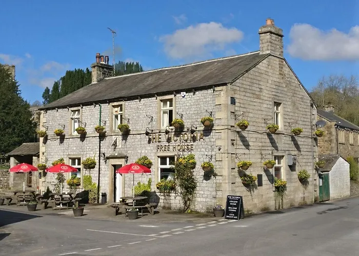 Explore the Best Malham Hotels for a Memorable Stay in the UK Countryside