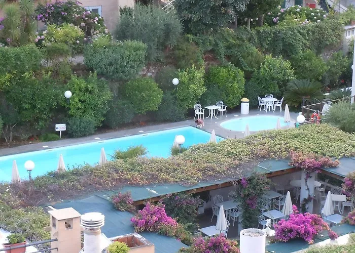 Benvenuti all'hotel sul mare a Sestri Levante